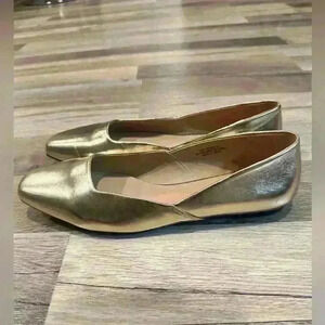 Size 10 Cato Women’s Gold Metallic Loafers